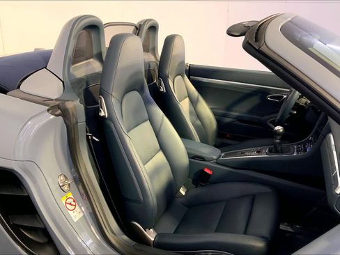 Used 2025 Porsche 718 Boxster S image 18