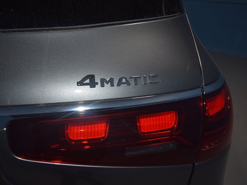 New 2026 Mercedes-Benz GLS 580 4MATIC image 24