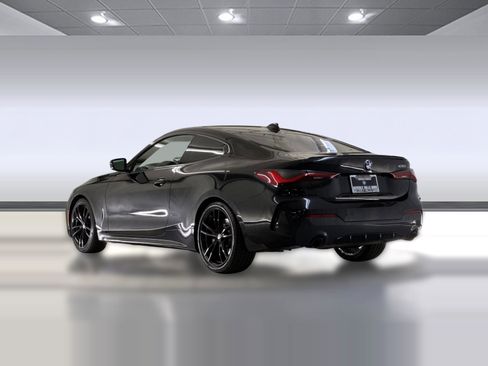 Used 2023 BMW 430i Coupe w/ M Sport Package RWD image 3