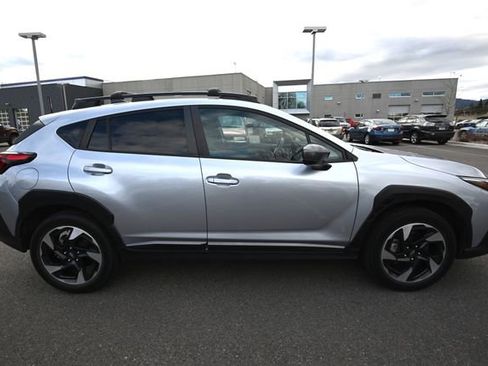 Used 2024 Subaru Crosstrek 2.5i Limited w/ Crosstrek Mirror Package image 10