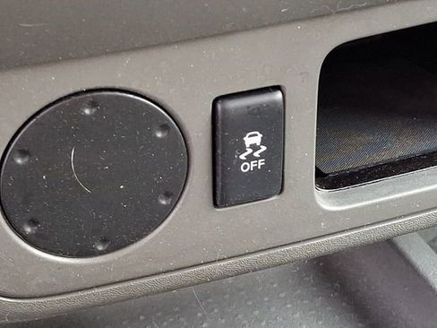 Used 2019 Nissan Frontier S image 29