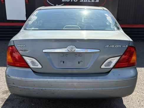 Used 2001 Toyota Avalon XLS FWD image 9