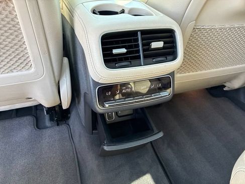 Used 2020 Mercedes-Benz GLS 450 4MATIC image 27
