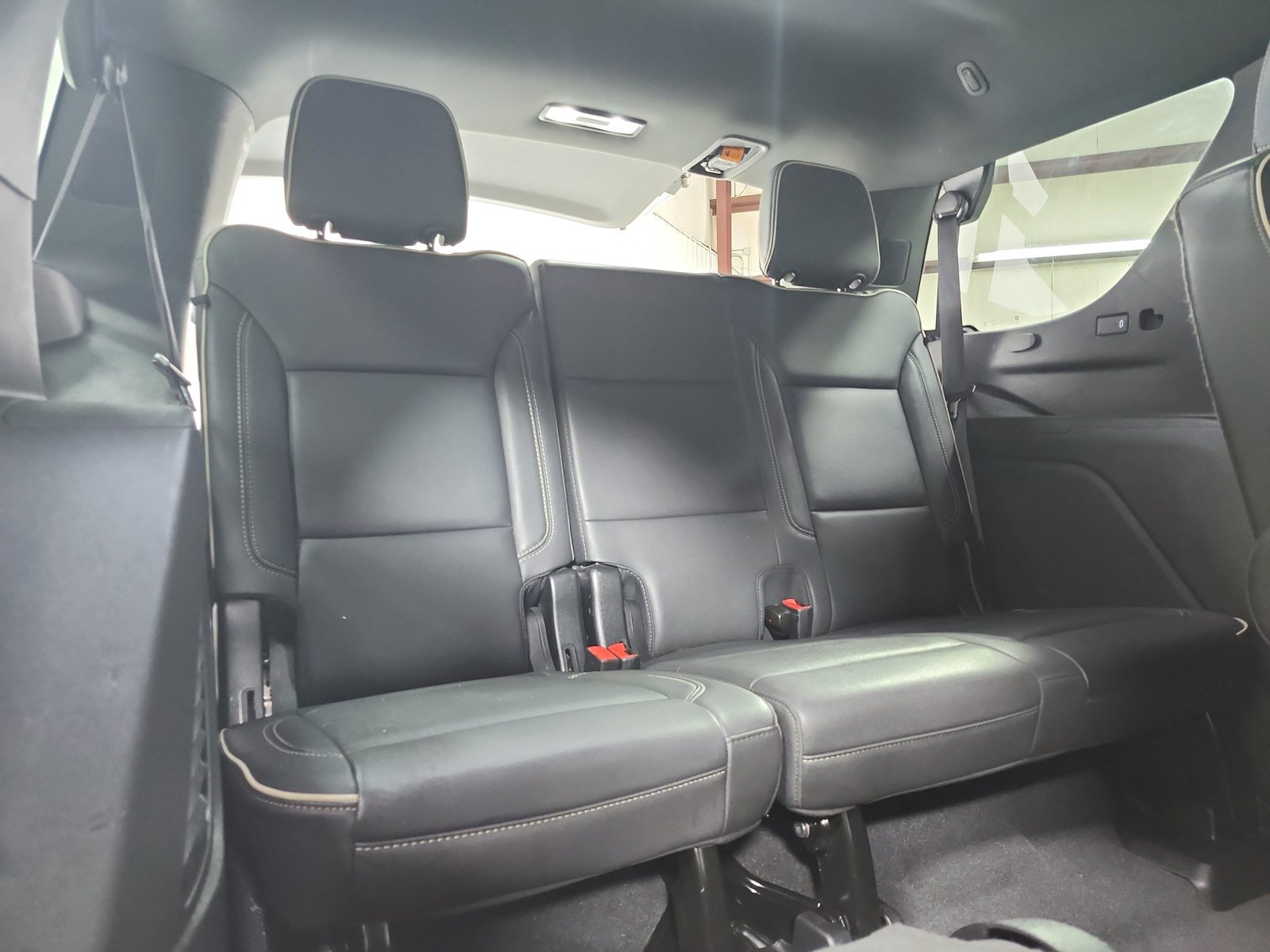 Used 2024 Chevrolet Tahoe Premier RWD image 46