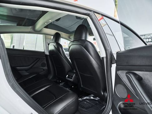 Used 2023 Tesla Model 3 Standard Range RWD image 13