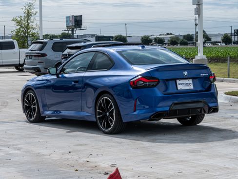 Certified 2025 BMW M240i Coupe RWD image 7