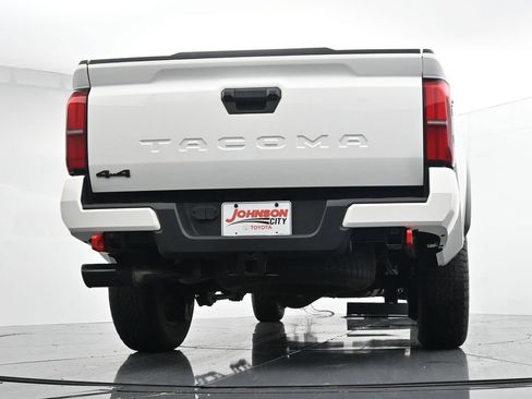 Used 2024 Toyota Tacoma TRD Off-Road AWD/4WD image 35