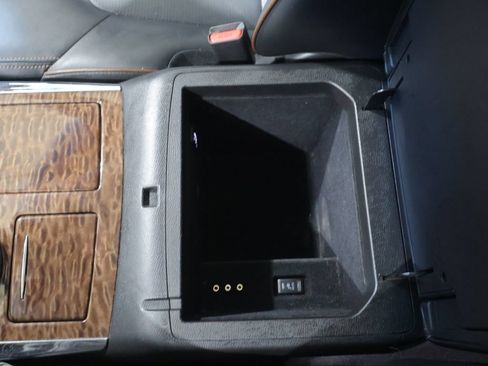 Used 2017 Nissan Armada Platinum w/ Captain Seat Package AWD/4WD image 32