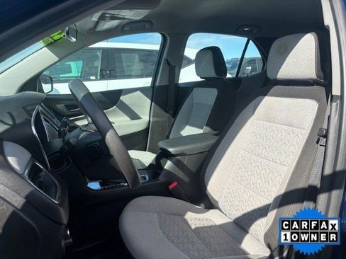 Used 2022 Chevrolet Equinox LS image 4