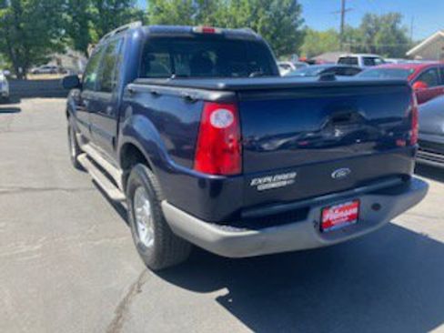Used 2003 Ford Explorer Sport Trac XLT image 3