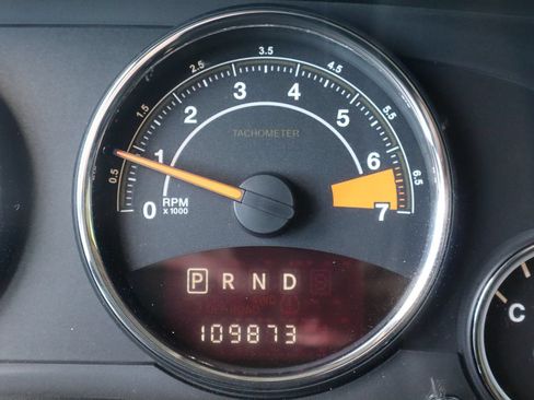 Used 2015 Jeep Patriot Limited w/ Sun/Sound Group FWD image 44