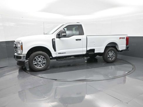New 2025 Ford F250 XLT image 3