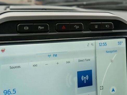 Used 2022 Ford F250 Lariat w/ Black Appearance Package image 29