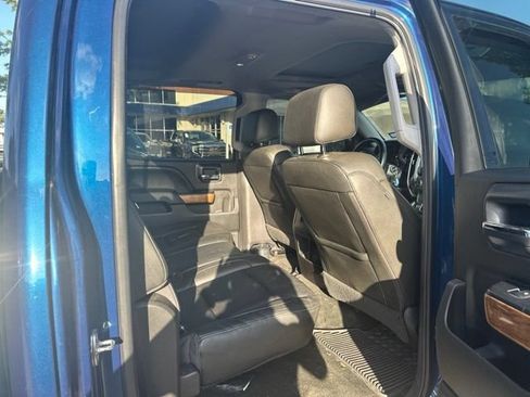 Used 2017 Chevrolet Silverado 1500 LTZ w/ Texas Edition RWD image 6