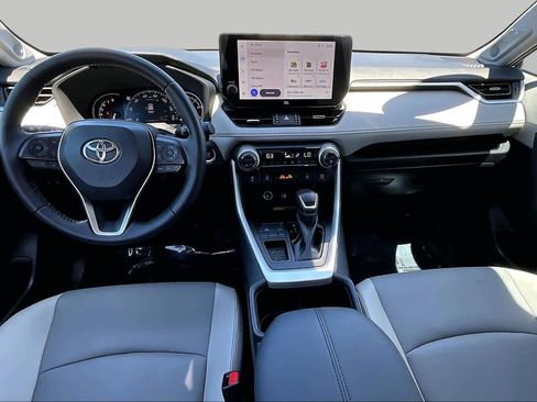 Used 2025 Toyota RAV4 XLE Premium FWD image 15