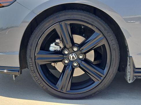 Used 2023 Honda Accord Sport image 11