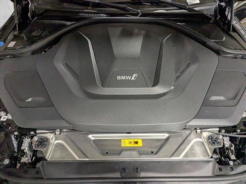 Certified 2025 BMW i4 xDrive40i AWD/4WD image 18