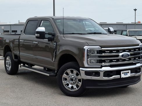 New 2026 Ford F250 Lariat image 3