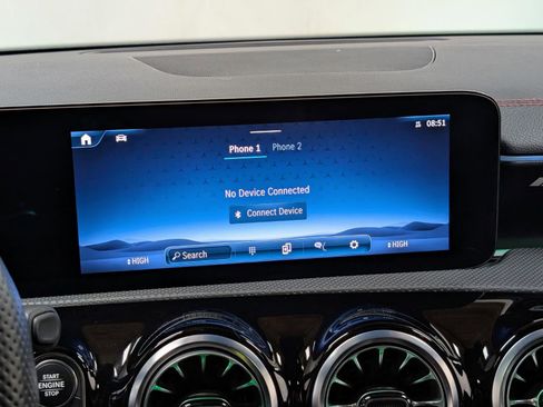 Used 2025 Mercedes-Benz CLA 35 AMG 4MATIC image 40