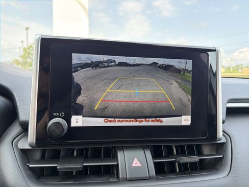Used 2023 Toyota RAV4 XLE w/ XLE Grade Weather Package AWD/4WD image 20