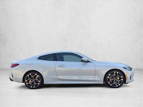 Used 2025 BMW 430i Coupe w/ Premium Package RWD image 4