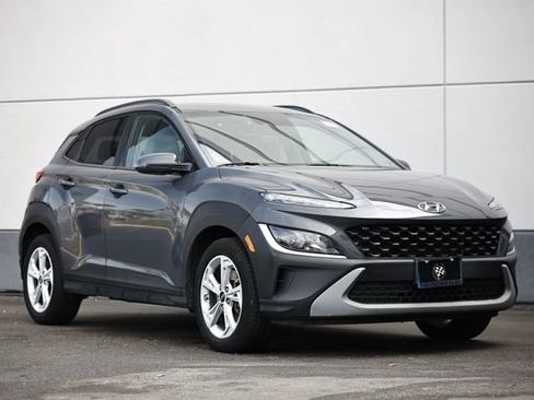 Used 2023 Hyundai Kona SEL image 1