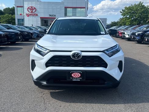 Used 2024 Toyota RAV4 LE AWD/4WD image 2