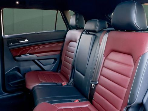 Used 2023 Volkswagen Atlas Cross Sport SEL Premium R-Line image 23