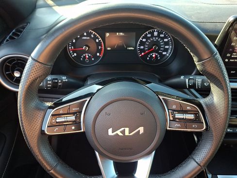 Used 2023 Kia Forte GT-Line FWD image 19
