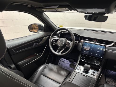 Used 2026 Jaguar F-PACE R-Dynamic S AWD/4WD image 34