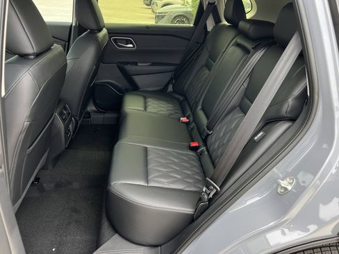 New 2026 Nissan Rogue Platinum w/ Platinum Premium Package AWD/4WD image 15
