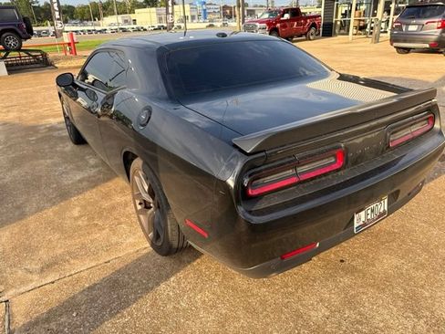 Used 2021 Dodge Challenger R/T w/ Blacktop Package RWD image 5