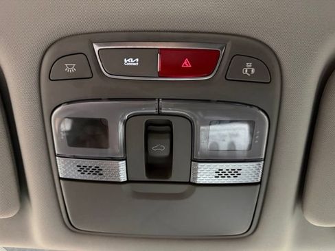 Used 2025 Kia Telluride S FWD image 47