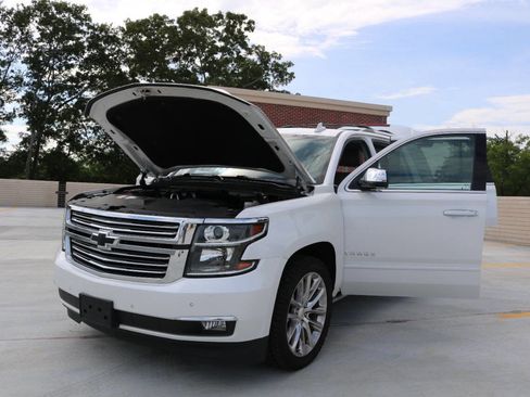 Used 2019 Chevrolet Tahoe Premier w/ Premier Plus Edition AWD/4WD image 69
