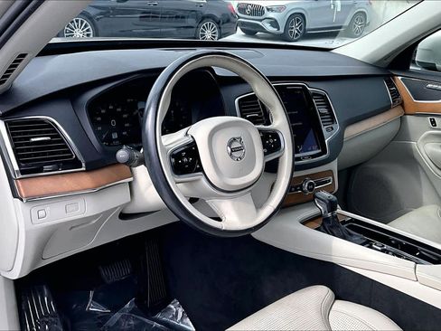Used 2018 Volvo XC90 T6 Inscription w/ Convenience Package image 16