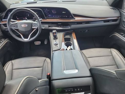 Certified 2023 Cadillac Escalade ESV Premium Luxury w/ LPO, Radiant Package AWD/4WD image 9