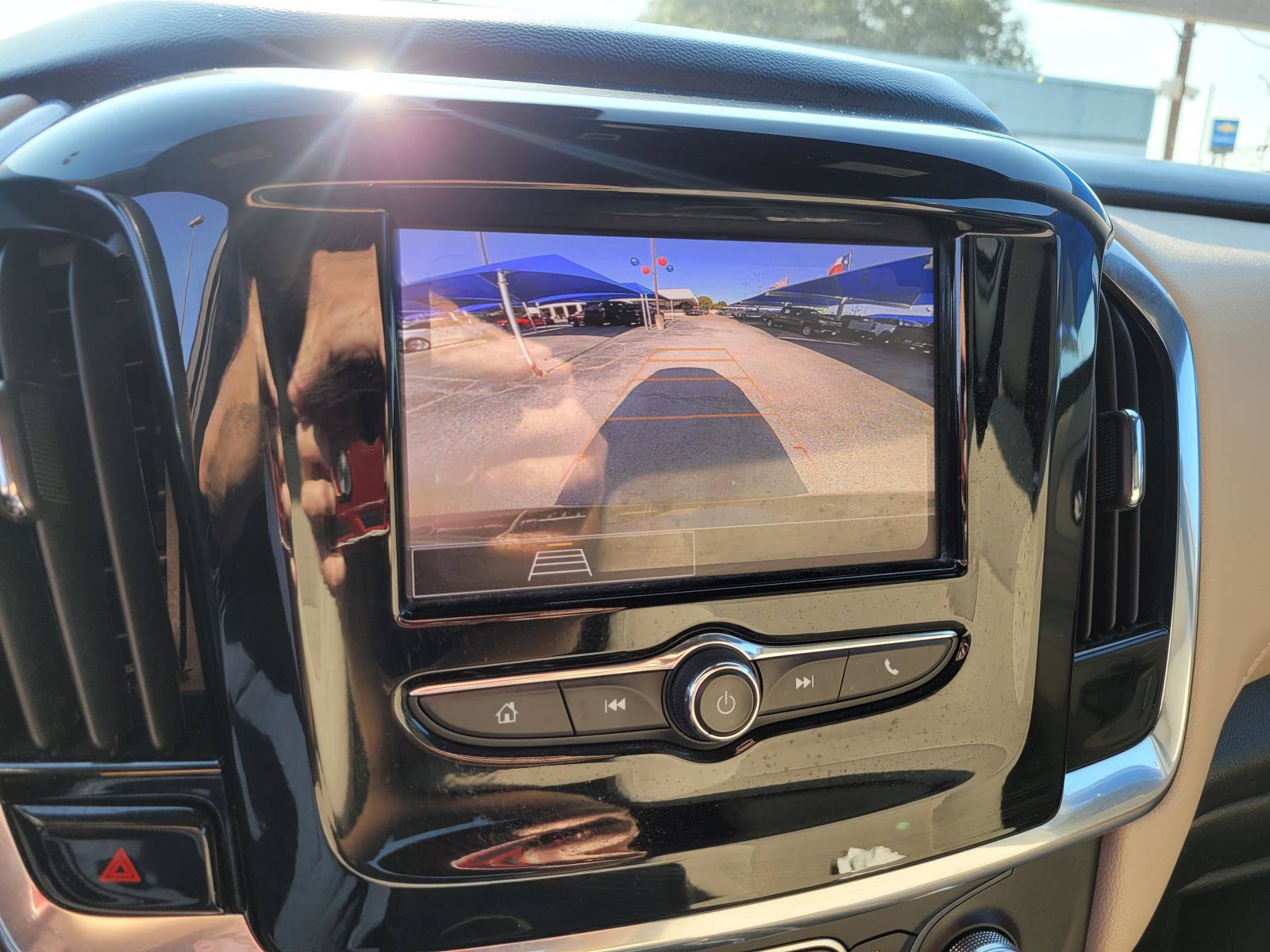 Used 2023 Chevrolet Traverse LS AWD/4WD image 22