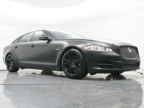 Used 2013 Jaguar XJ L Portfolio RWD image 49