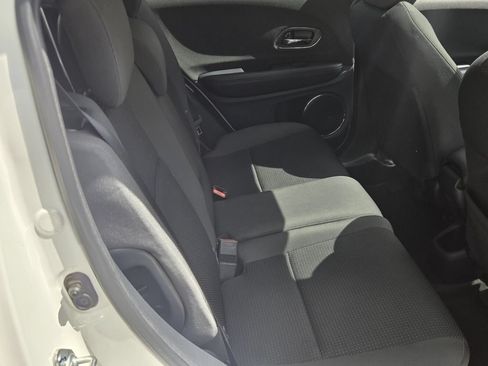 Used 2021 Honda HR-V EX image 14