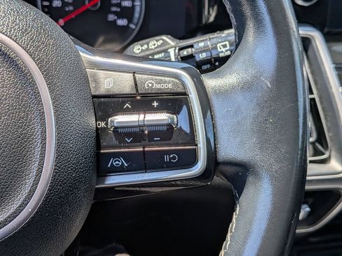 Used 2021 Kia Sorento S w/ Panoramic Sunroof Package FWD image 12