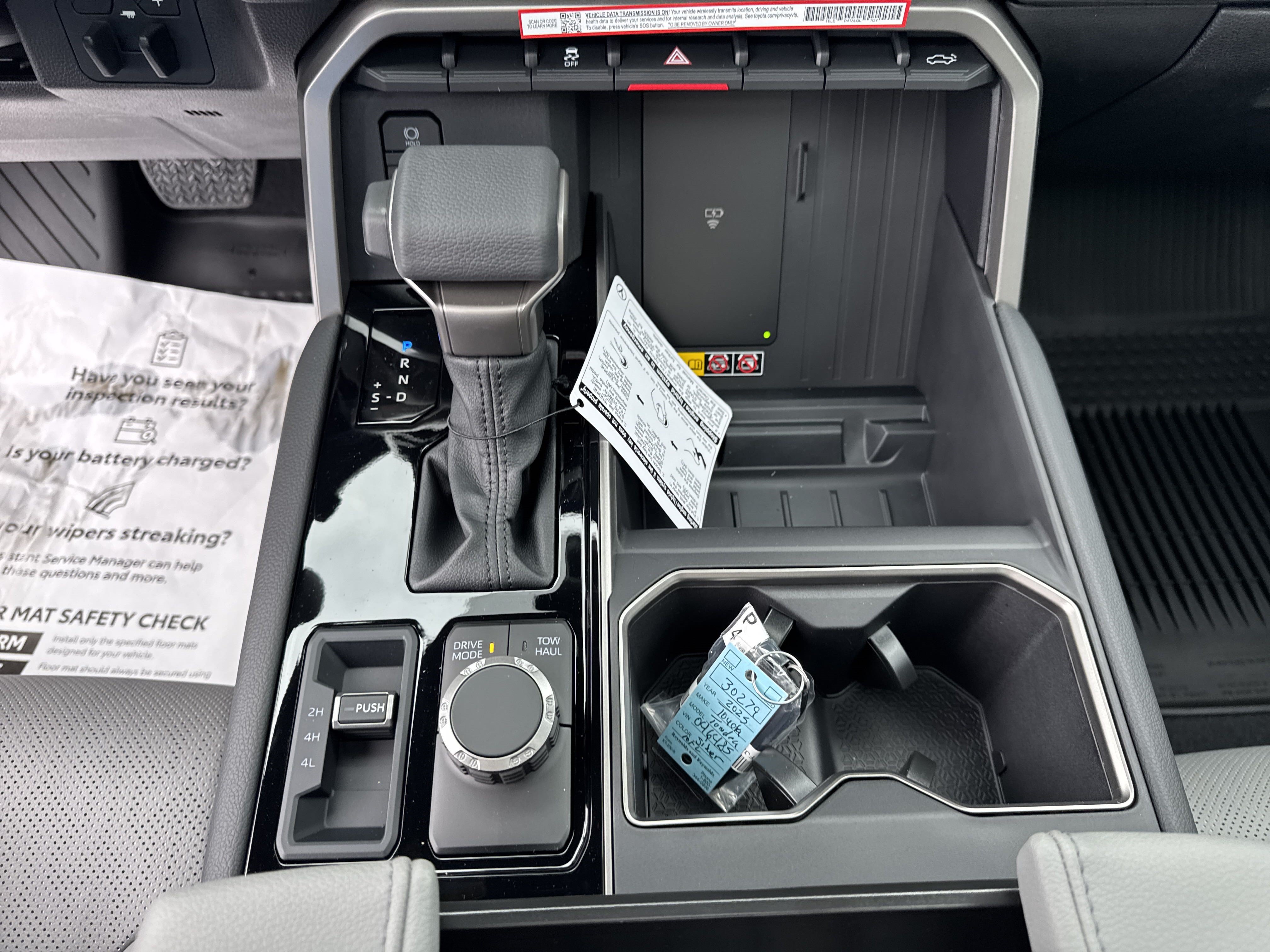 New 2025 Toyota Tundra Limited w/ Power Package AWD/4WD image 21