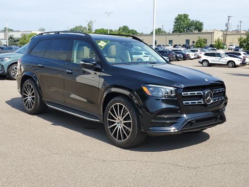 Used 2022 Mercedes-Benz GLS 450 4MATIC image 2
