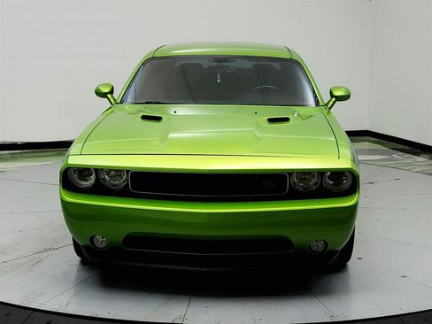 Used 2011 Dodge Challenger R/T RWD image 2