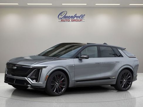 New 2026 Cadillac Lyriq V image 8