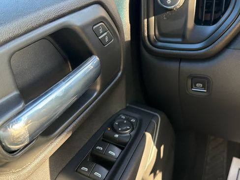 Used 2021 Chevrolet Silverado 1500 Custom RWD image 19