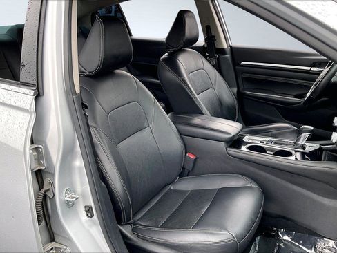 Used 2023 Nissan Altima 2.5 SL image 8
