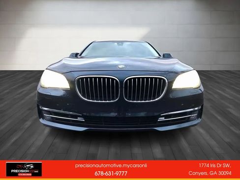 Used 2013 BMW 750i image 2