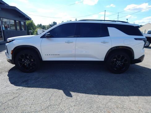 Used 2025 Chevrolet Traverse RS AWD/4WD image 6