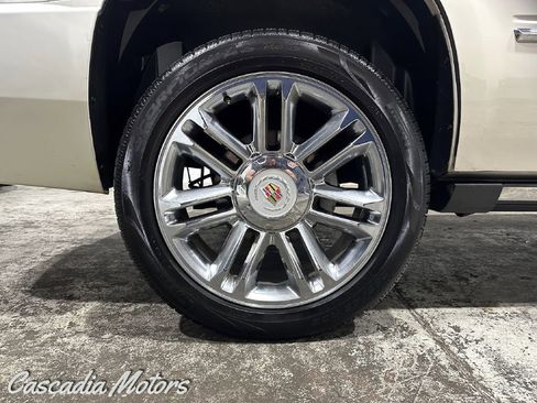 Used 2013 Cadillac Escalade Platinum image 33