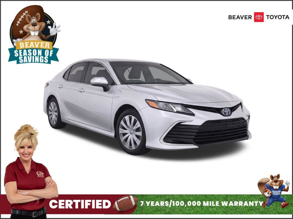 Used 2021 Toyota Camry LE FWD image 1